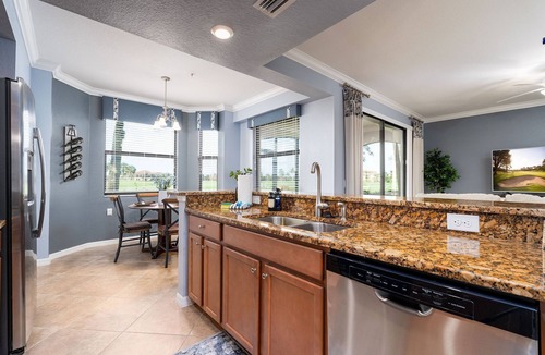 Naples Condo | Resort Community, Golf Galore, Tennis, Resort Pools