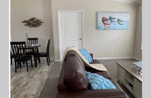 Kissimmee Apartment | Resort Cottage near parks at Great Price!