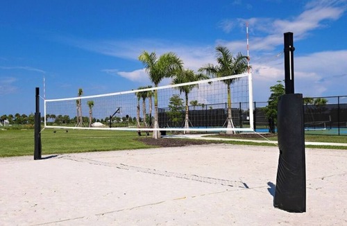Sarasota House | Resort-Style 2-Bedroom Townhome with Pool, WiFi, and AC in Sarasota