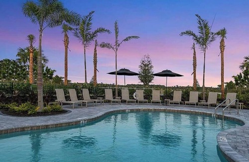 Sarasota House | Resort-Style 2-Bedroom Townhome with Pool, WiFi, and AC in Sarasota