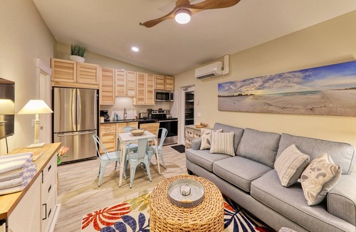 Anna Maria Resort | Resort-Style Ground Floor 1BR Turtle Suite, Heated Pool/Spa, Lakefront