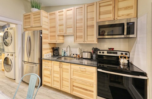 Anna Maria Resort | Resort-Style Ground Floor 1BR Turtle Suite, Heated Pool/Spa, Lakefront