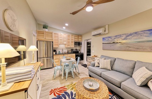 Anna Maria Resort | Resort-Style Ground Floor 1BR Turtle Suite, Heated Pool/Spa, Lakefront