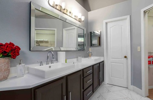 Fairvilla House | RESORT STYLE POOL HOME CLOSE TO ALL ORLANDO HAS TO OFFER!PARKS!SPRINGS! DOWNTOWN