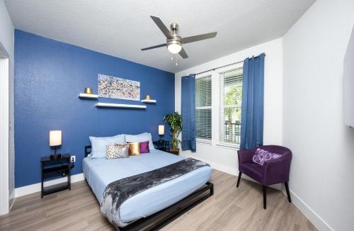 Temple Terrace Apartment | Resort Style - POOL View - HOTUB - Moffitt - Pet - Mid Term Rental - Gated - Gym - Wifi - USF - Elevators - Long Stay - WT1
