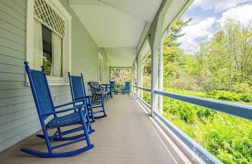 Eagles Mere House | Rest & Be Thankful - Robin Vacation Rentals
