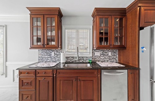Biddleville House | Rest & Rally Retreat—5-BR (7 Beds)—Skyline Views