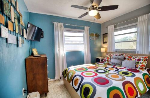 Southgate House | Retro-inspired Stay, Bbq Patio, Close To Downtown