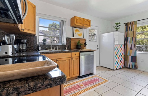 Buena Vista House | Retro Rewind, Stylish, Near Design District Miami