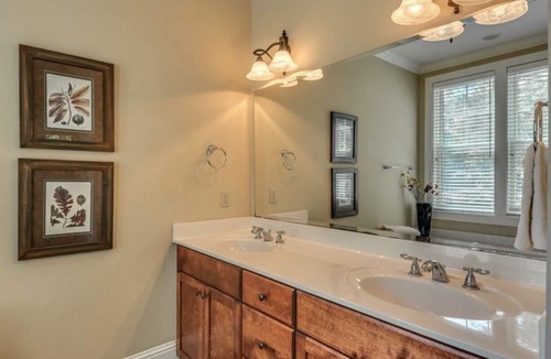 Greensboro Condo | REYNOLDS CONDO AT LAKE CLUB POINTE- GOLF COURSE & RUNNING CREEK VIEW