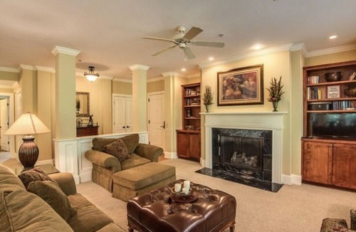 Greensboro Condo | REYNOLDS CONDO AT LAKE CLUB POINTE- GOLF COURSE & RUNNING CREEK VIEW