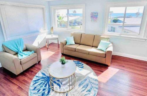 O'byrne House | Rise and Shine to ocean views, beach access