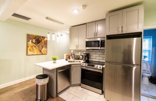 Center City Apartment | Rittenhouse Square nearby Kimmel Center 1BD