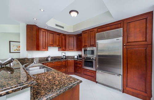 Singer Island Condo | Ritz Carlton Beach Residence - Hotel Amenities ★ by Guaranteed Rental™