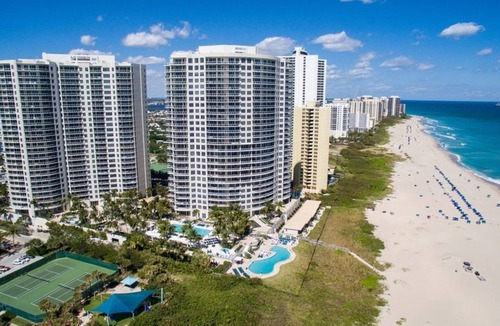 Singer Island Condo | RITZ CARLTON RESIDENCES SINGER ISLAND DESIGNER DECORATED 2 BED, 2.5 BATH