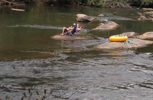 Cornelia House | River Front, Hot Tub, Fish & Kayak (seasonal) Nearby Wineries, Hikes & Helen