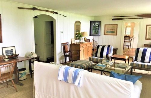 White Stone House | River House looking at the Chesapeake Bay/MONTHLY RENTAL