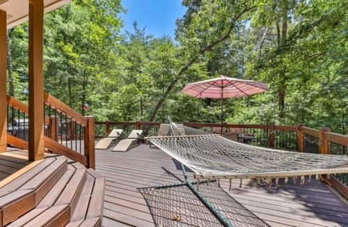 Ellijay House | River Resort Retreat Hot Tub & Game Room Pets