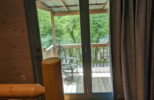 Prince Cabin | Riverfront Cabin Inside New River Gorge National Park & Preserve w/h New Manager