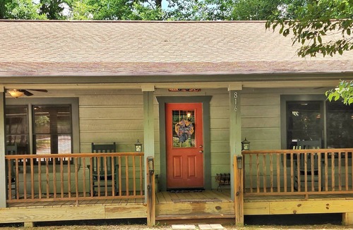 Ellijay Cabin | Riverfront Ellijay Cabin - Hot Tub - Arcade - Resort Pools - 3 Bedroom Sleeps 6