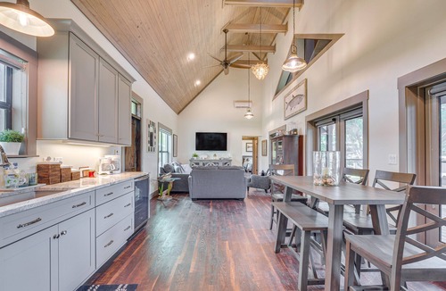 Crystal River House | Riverfront Fisher’s Paradise in Florida w/Dock!