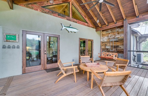 Crystal River House | Riverfront Fisher’s Paradise in Florida w/Dock!