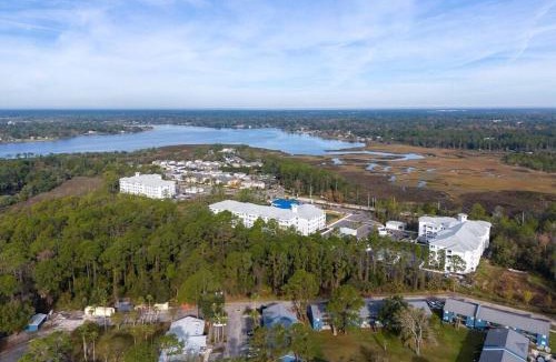 Highlands Apartment | Riverfront Living Near Jacksonville International Airport