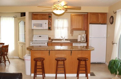 Old Grove House | Riverfront Luxury Home & Coastal Cottage with Private Floating Dock