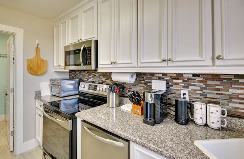 Harbor Oaks House | Riverfront Port Orange Home w/Dock & Slip!