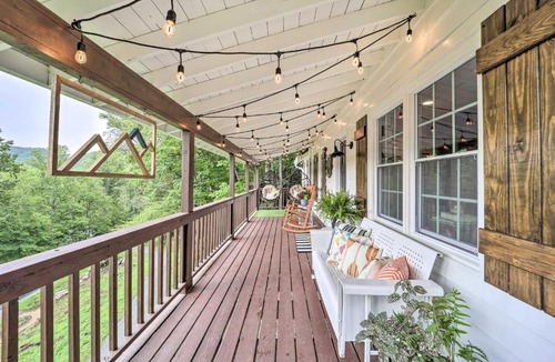 Sugar Grove House | Riverfront Sugar Grove Home: Hot Tub & Views!