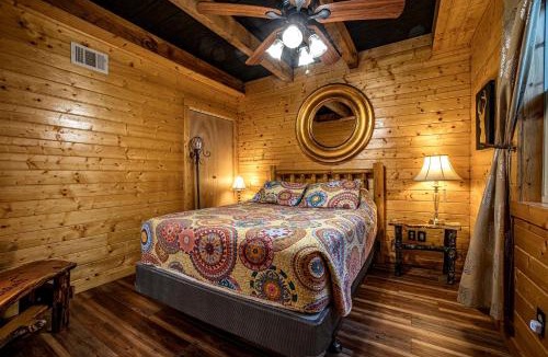 Helen House | Riverview Cabin