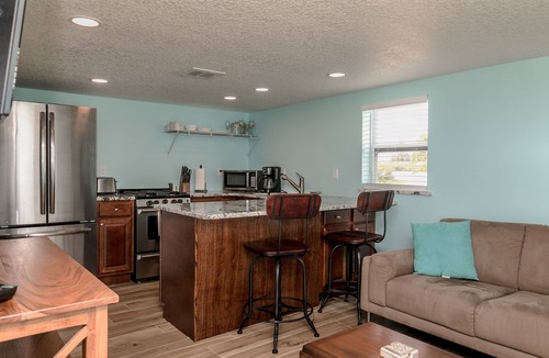 South Grant House | Riverview cottage