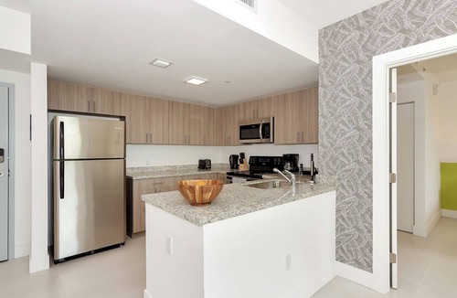 Coral Way Apartment | Roami at Grove 27