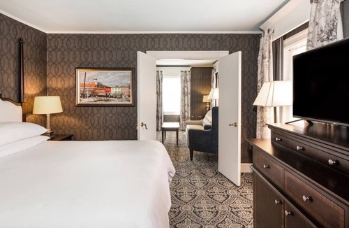 Historic District Hotel | Robert Johnson Suite | 0.2mi to William Paca House & 0.3mi to USNA
