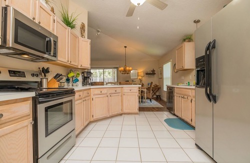 St. Augustine House | Robin's Nest: Private 4 bedroom Pool home just steps to beach with screen pool