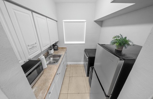 South Beach House | Rock Apartments by Lowkl