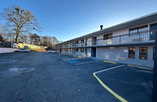 Church Street Hotel | Rodeway Inn Jonesboro - Atlanta South