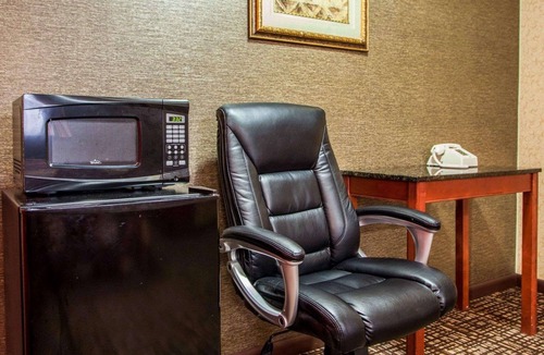 Paterson Hotel | Rodeway Inn Paterson Great Falls Park Area