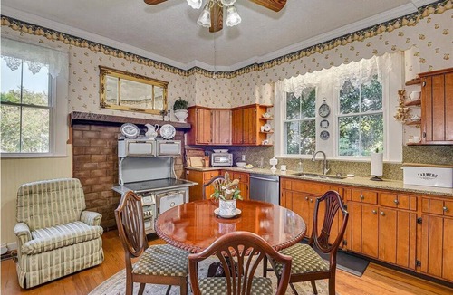 Aiken Apartment | Romantic 1BR Boutique Suite Pool + Southern Estate