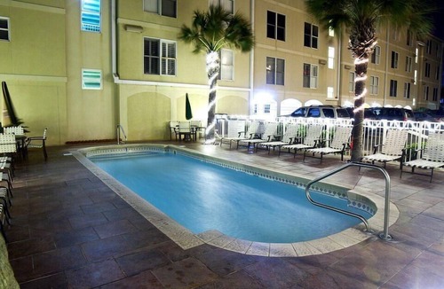 Tybee Island Hotel | Romantic Beach Room w/Private Balconies, Partial Ocean Views, & Free WiFi