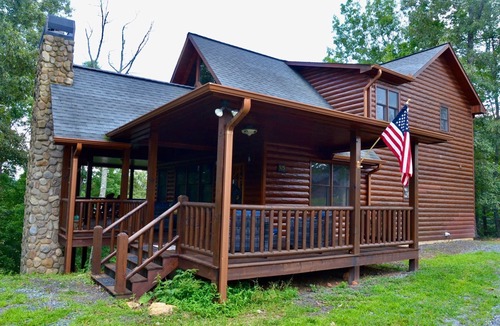 Morganton Cabin | Romantic Cabin w/Hot Tub, Fire Pit & Mountain Views