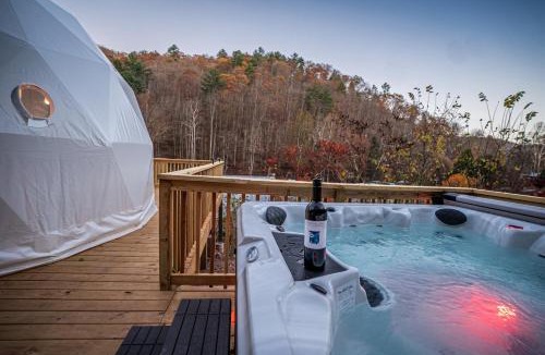 True House | Romantic Geodesic Dome Hot Tub Under the Stars