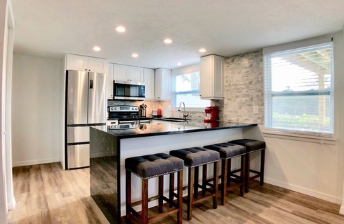 Siesta Key House | Romantic Lakefront Two bedroom unit W/access to Heated Pool and More