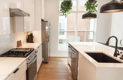 Old Fourth Ward House | Rooftop City Views + Firepit BeltLine Access 3BR Townhome Private Garage