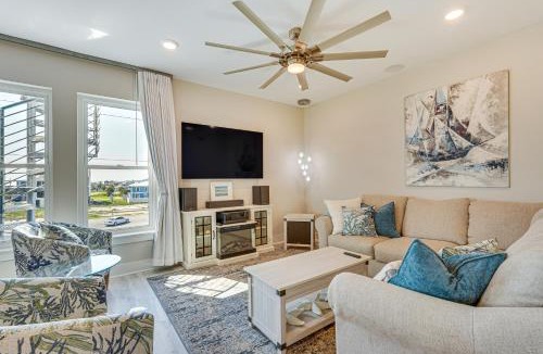 Mexico Beach House | Rooftop Deck & Hot Tub: Mexico Beach Home!