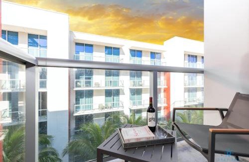 Hollywood Hotel | Rooftop Pool Balcony Hollywood Beach Broad walk