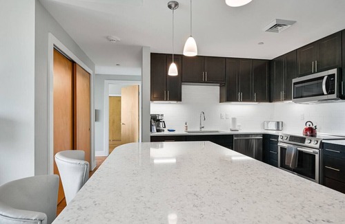 Asheville Condo | Roomy and Accessible Downtown Balcony Condo