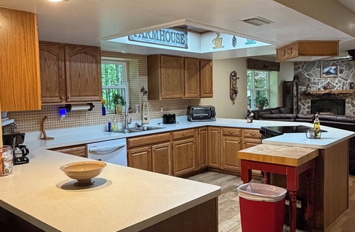 Franklin House | Rose Creek Retreat