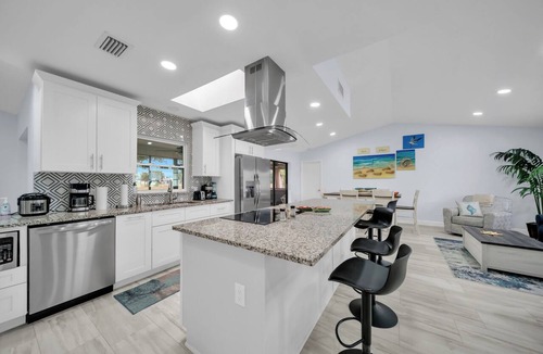 Rotonda Heights House | Rotonda Oasis Spa, Canal & Near Beaches