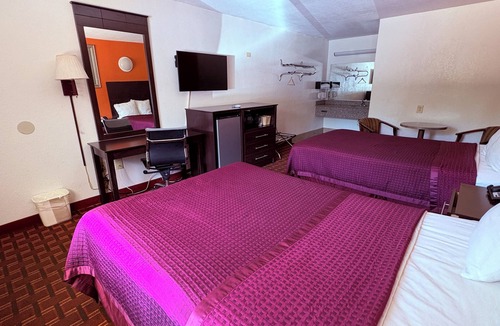 Rock Hill Hotel | Royal Regency Inn